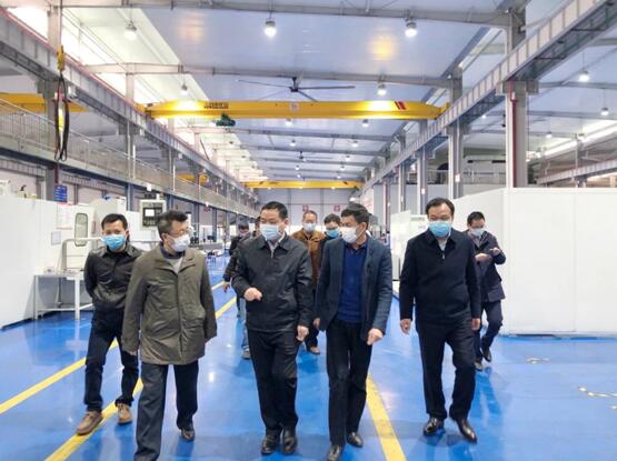 桂林市委常委、常务副市长彭代元 到z6尊龙凯时视察疫情防控和企业复工复产情况